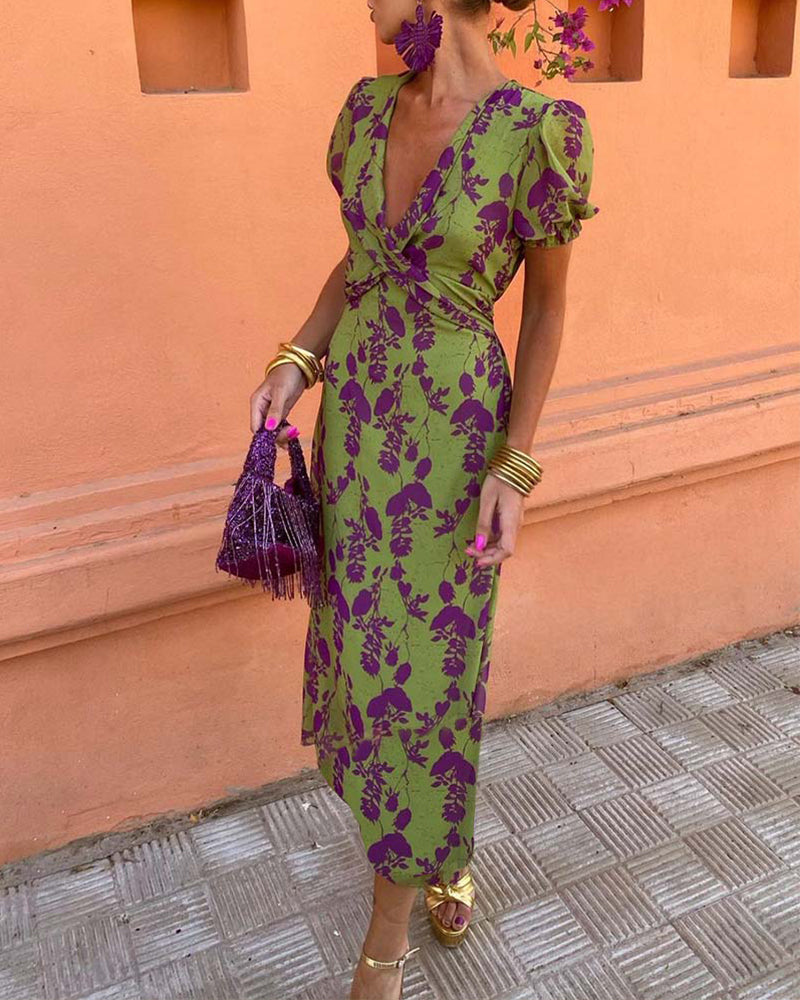 Deva | Vestido con estampado floral y escote en V