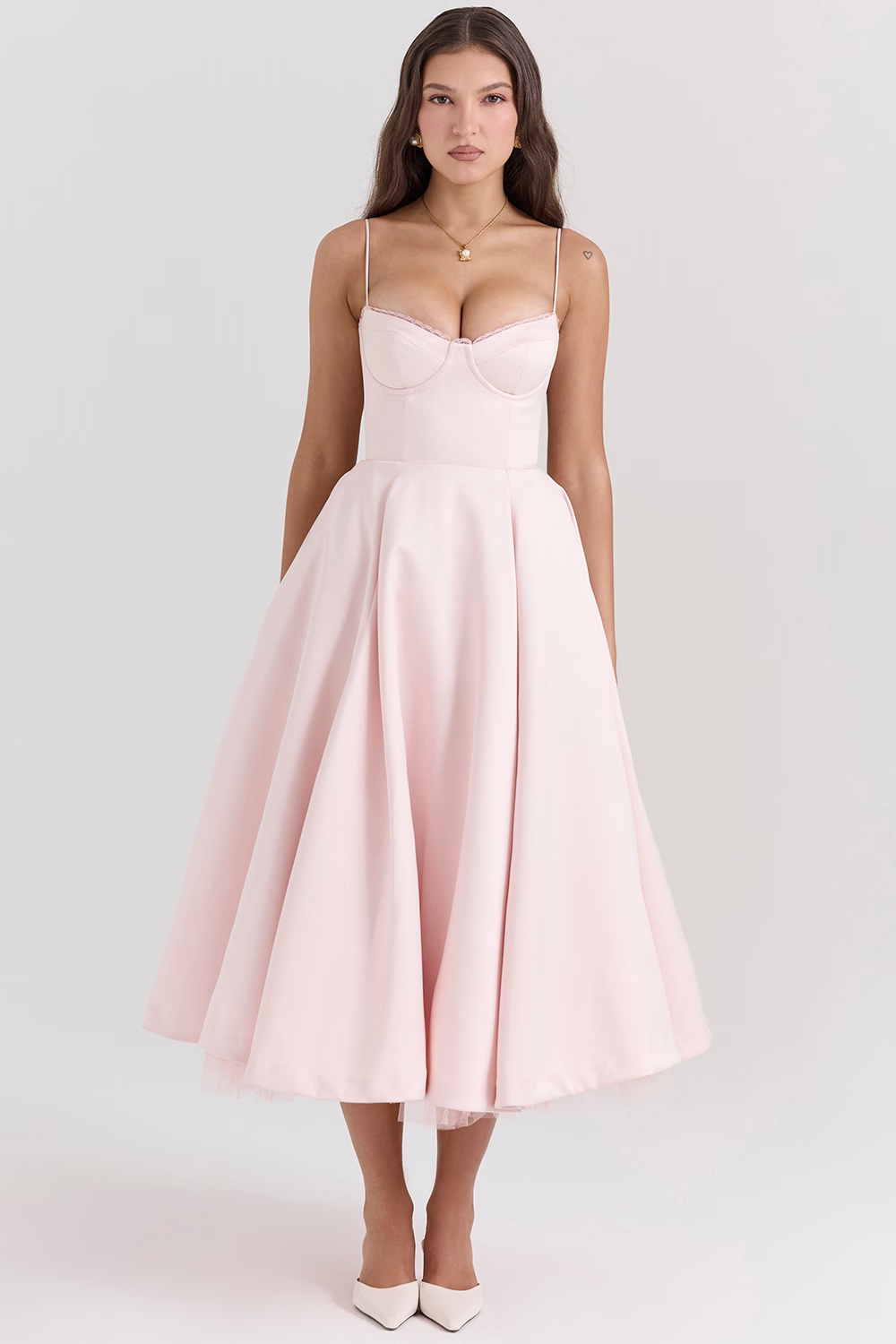 Valentina | Elegante Vestido Midi con Forro de Tul