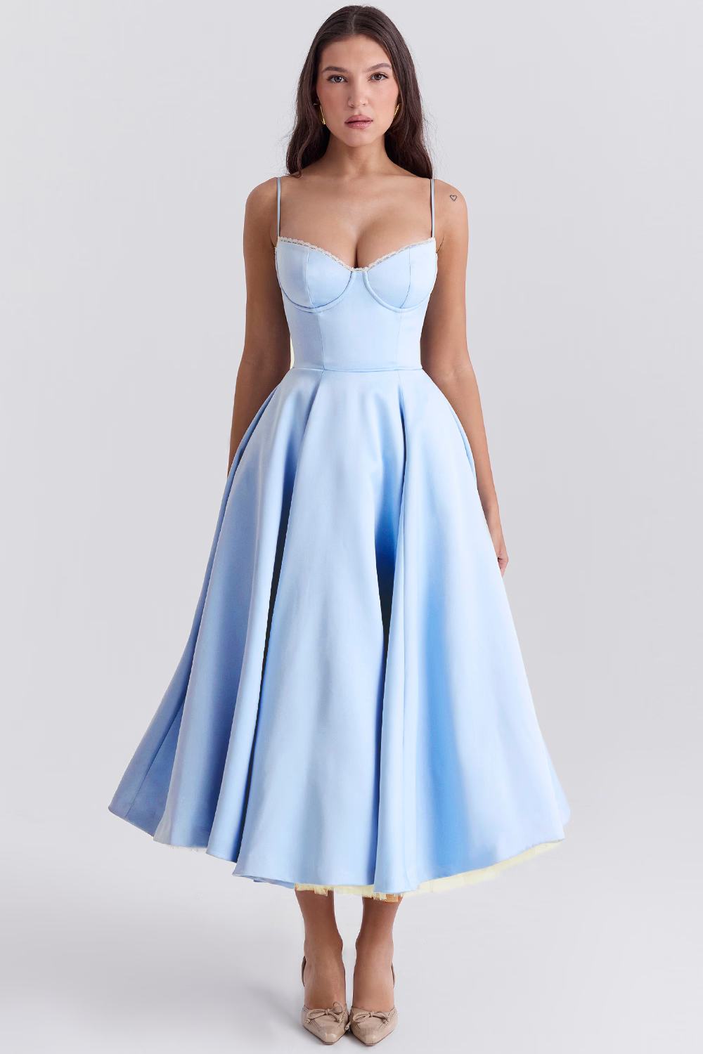 Valentina | Elegante Vestido Midi con Forro de Tul