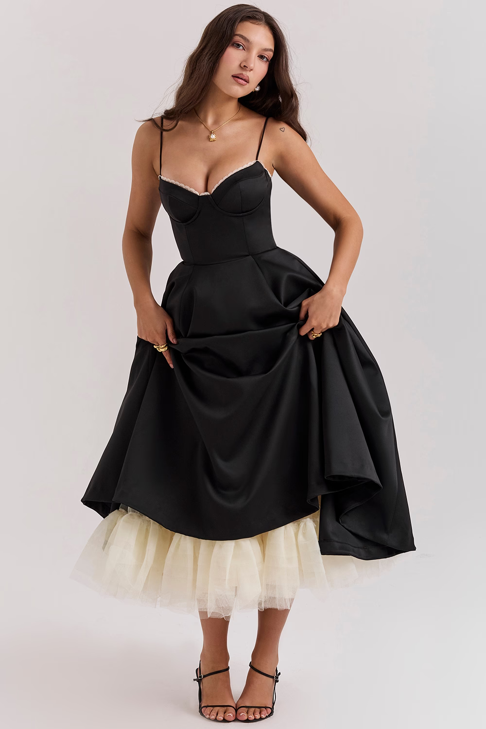 Valentina | Elegante Vestido Midi con Forro de Tul