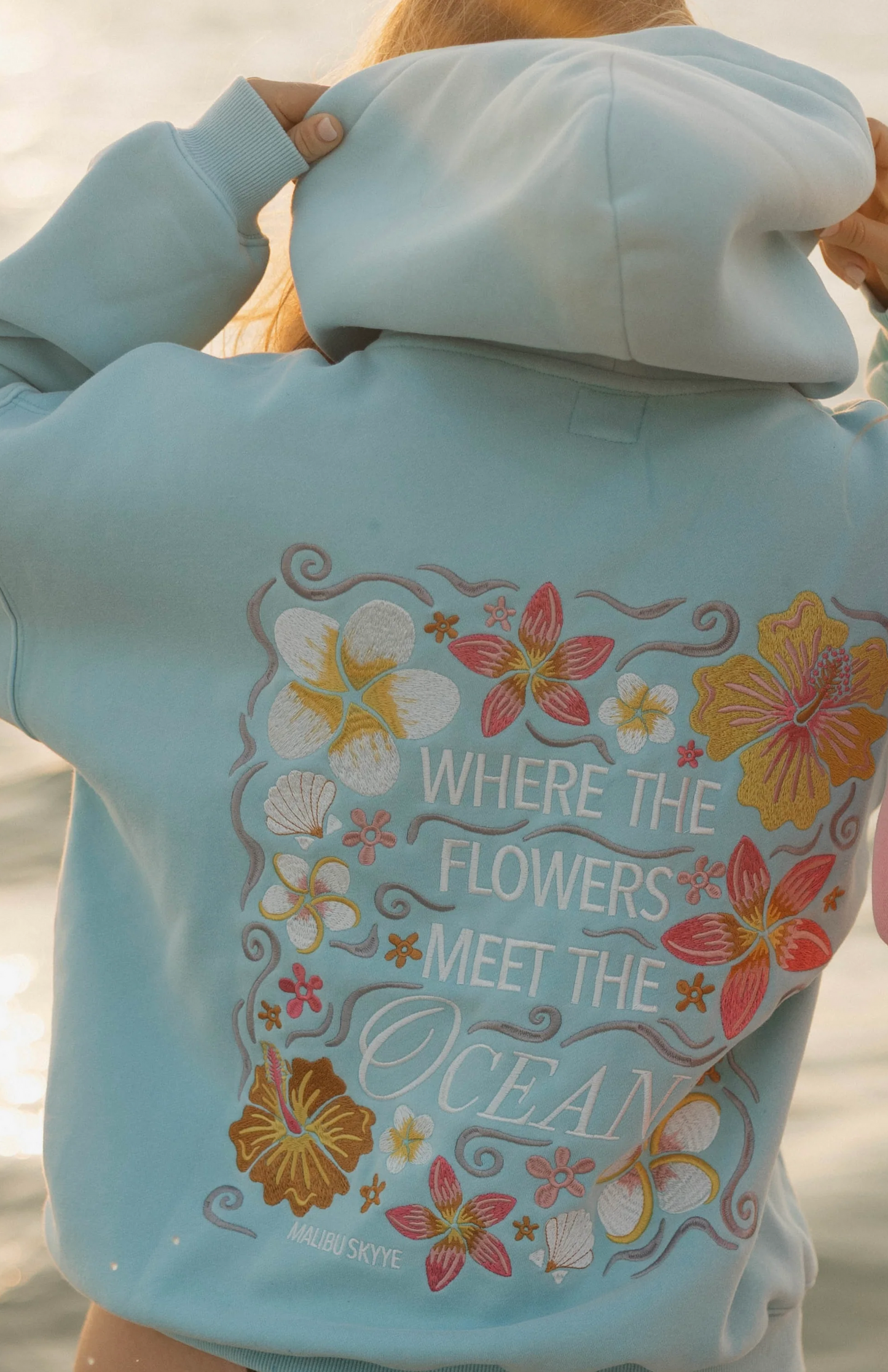 Clemence | Sudadera "Donde Las Flores Encuentran El Océano"