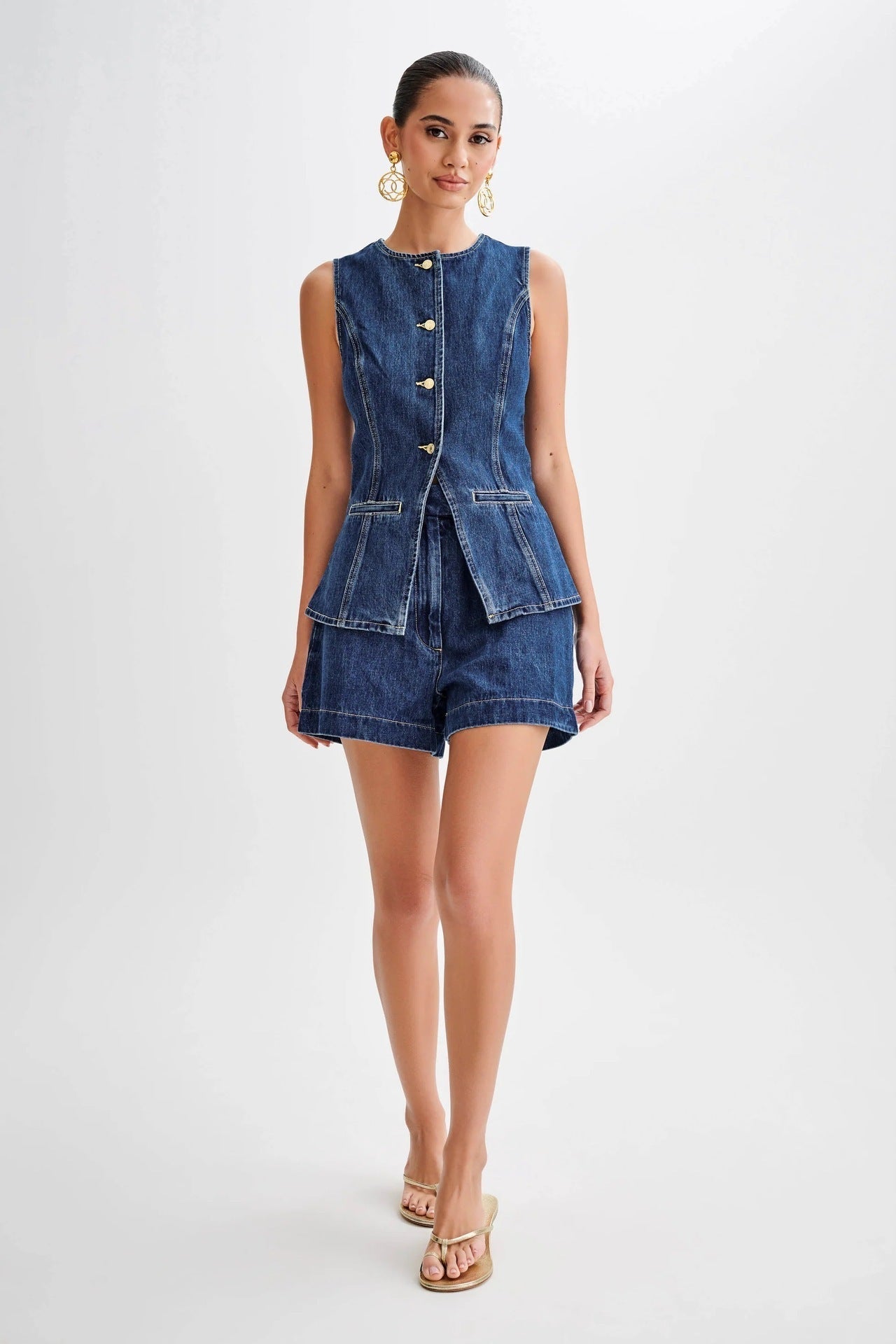 Taylor | Conjunto de Chaleco y Pantalones Cortos de Jeans
