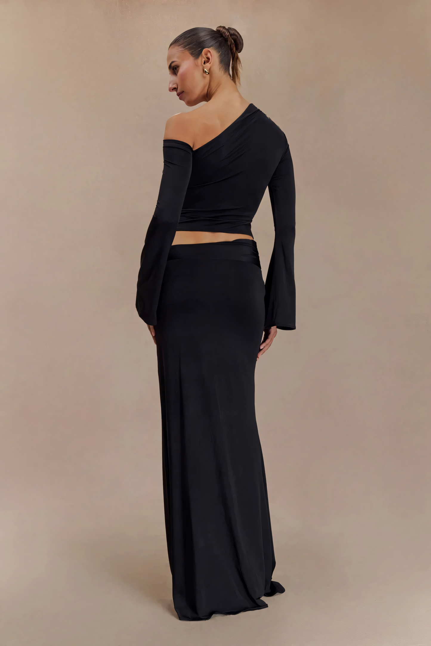 Zayit | Elegante Conjunto Asimétrico