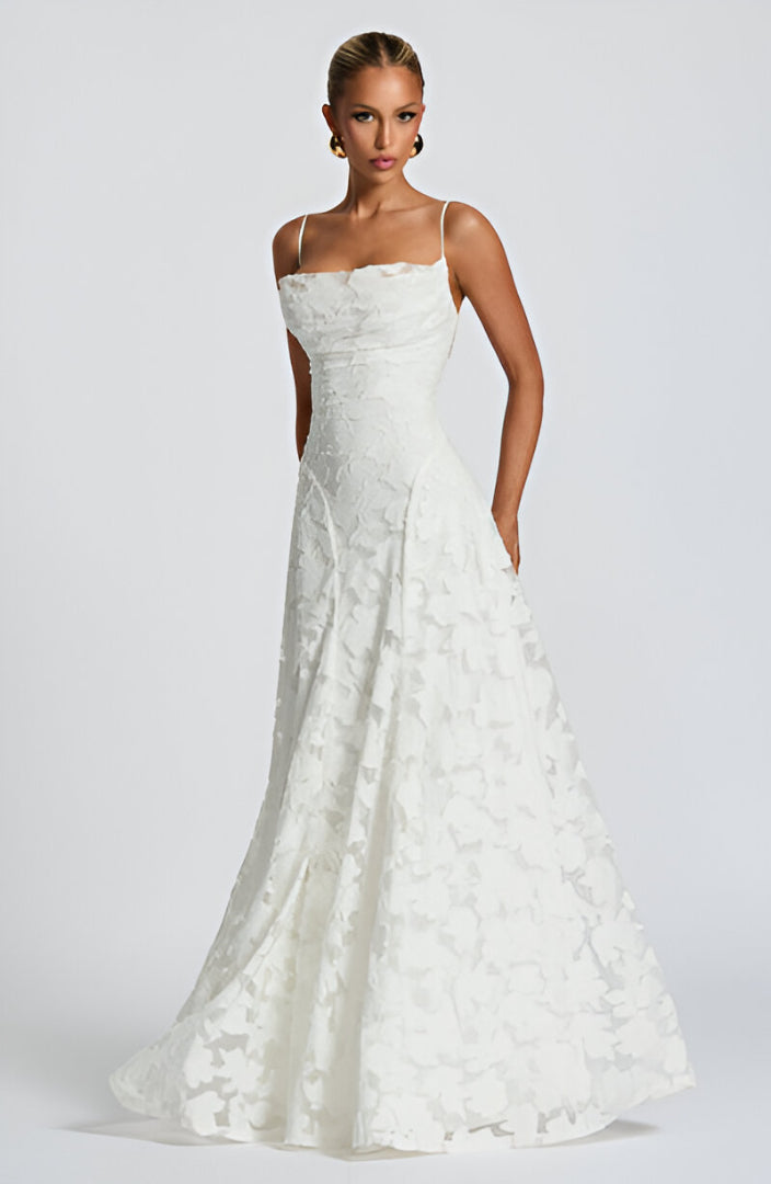Virginia | Vestido Elegante de Encaje