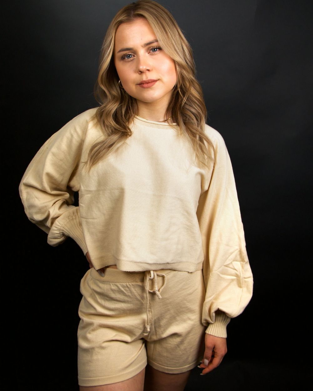 Praga | Conjunto cómodo de mujer con suéter y pantalones cortos