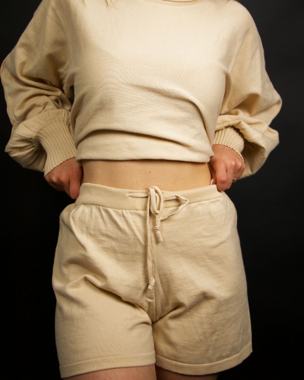 Praga | Conjunto cómodo de mujer con suéter y pantalones cortos