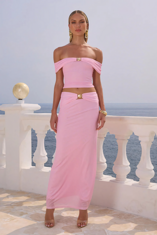 Zaina | Conjunto Rosa de hombros descubiertos