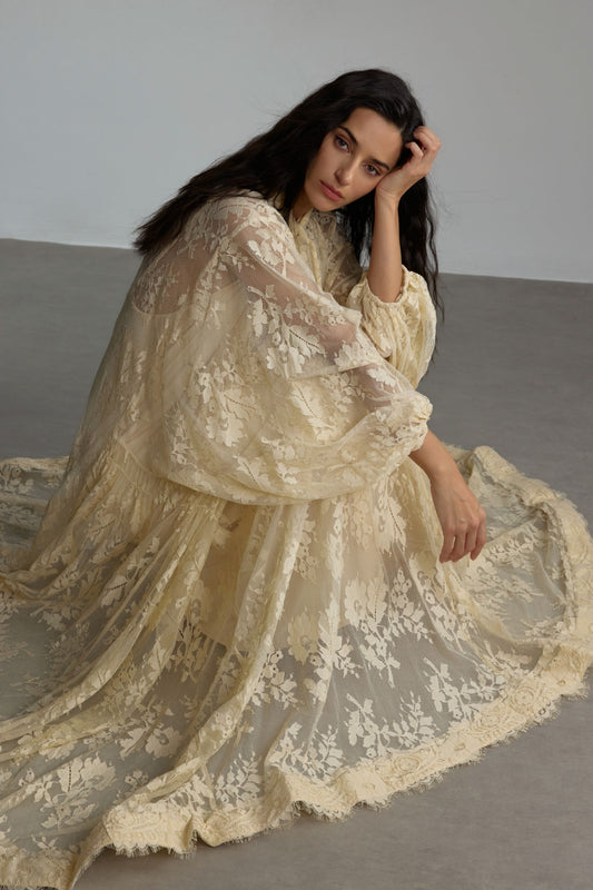 Westlyn | Vestido Largo de Encaje