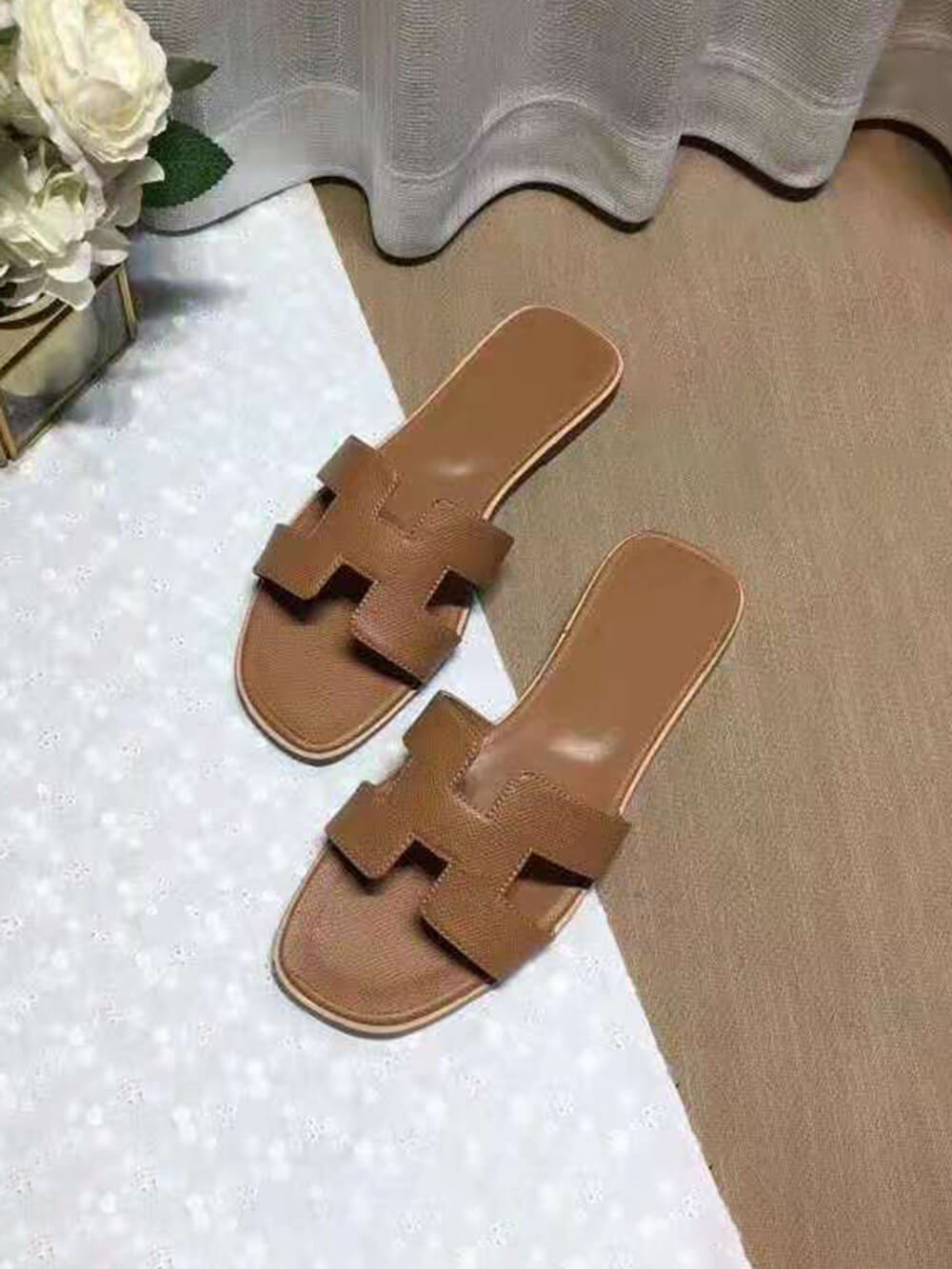 Yadira | Sandalias Huecas de Tacón Plano