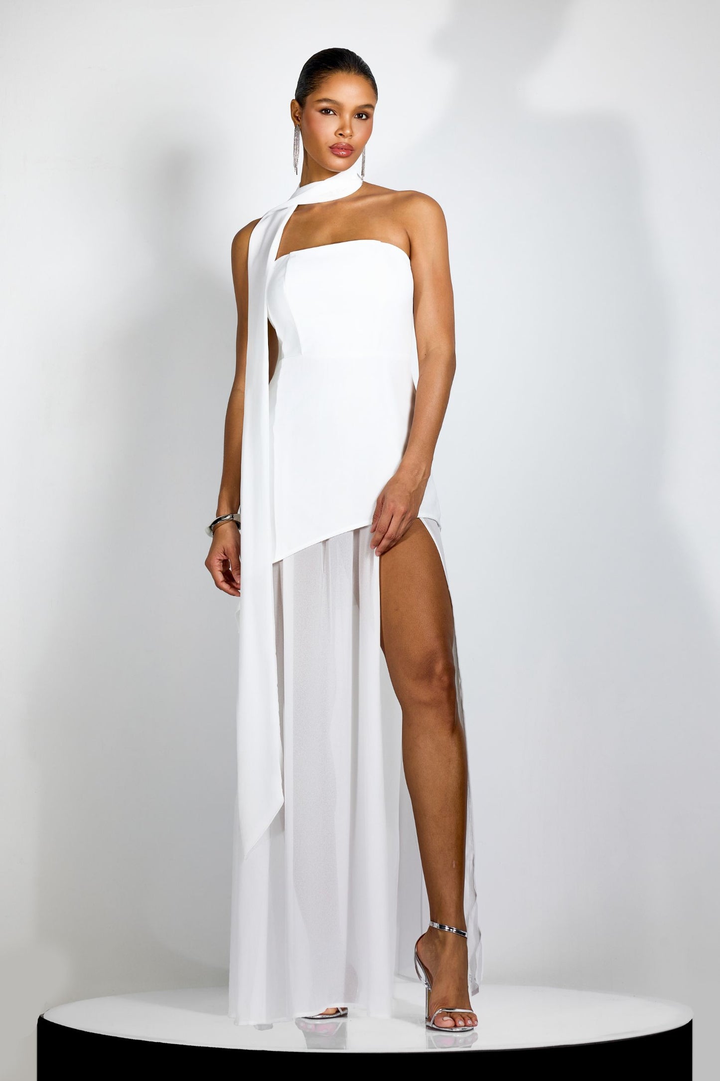 Xanelle | Vestido sin mangas con Bufanda