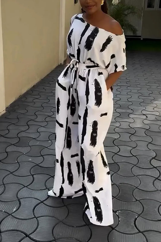 Dora | Elegante Mono Off-Shoulder