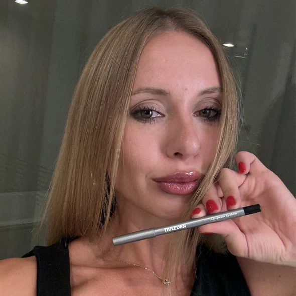 Eyeliner de Larga Duración