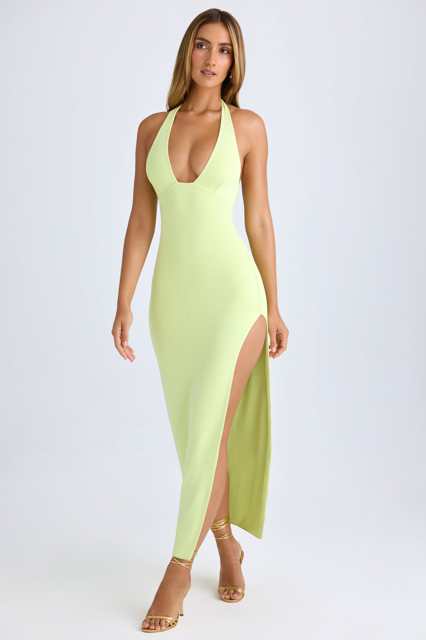 Wessely | Vestido Largo con Cuello Americano y Escote Pronunciado