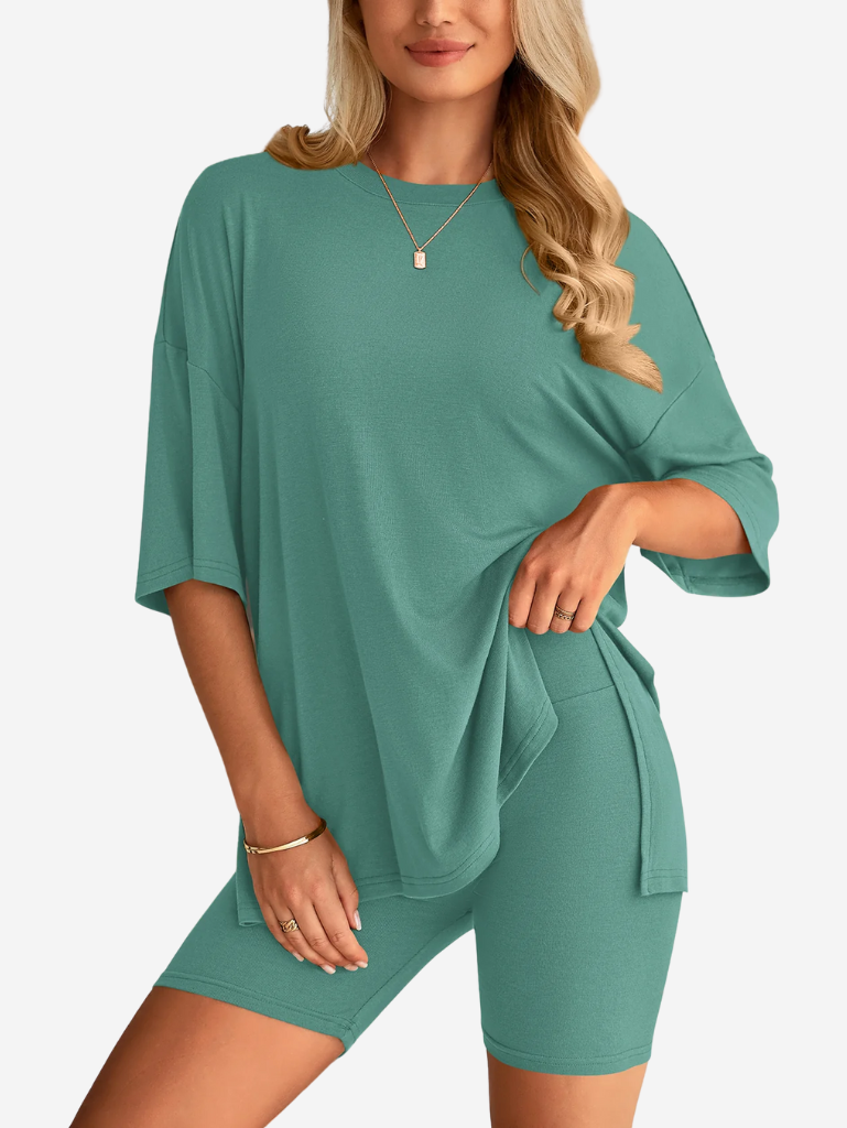 Terry | Conjunto de Camiseta Oversize y Pantalones Biker