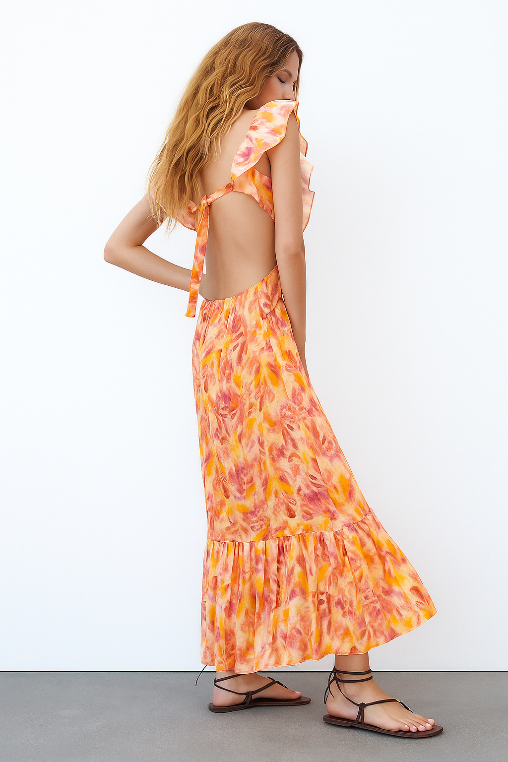 Yacqueline | Vestido Largo con Volantes en las Mangas