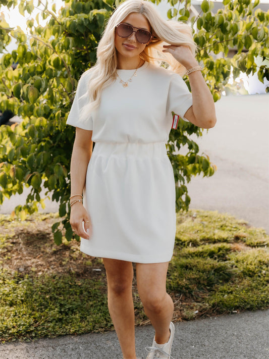 Ikia | Vestido Corto Tipo Camiseta