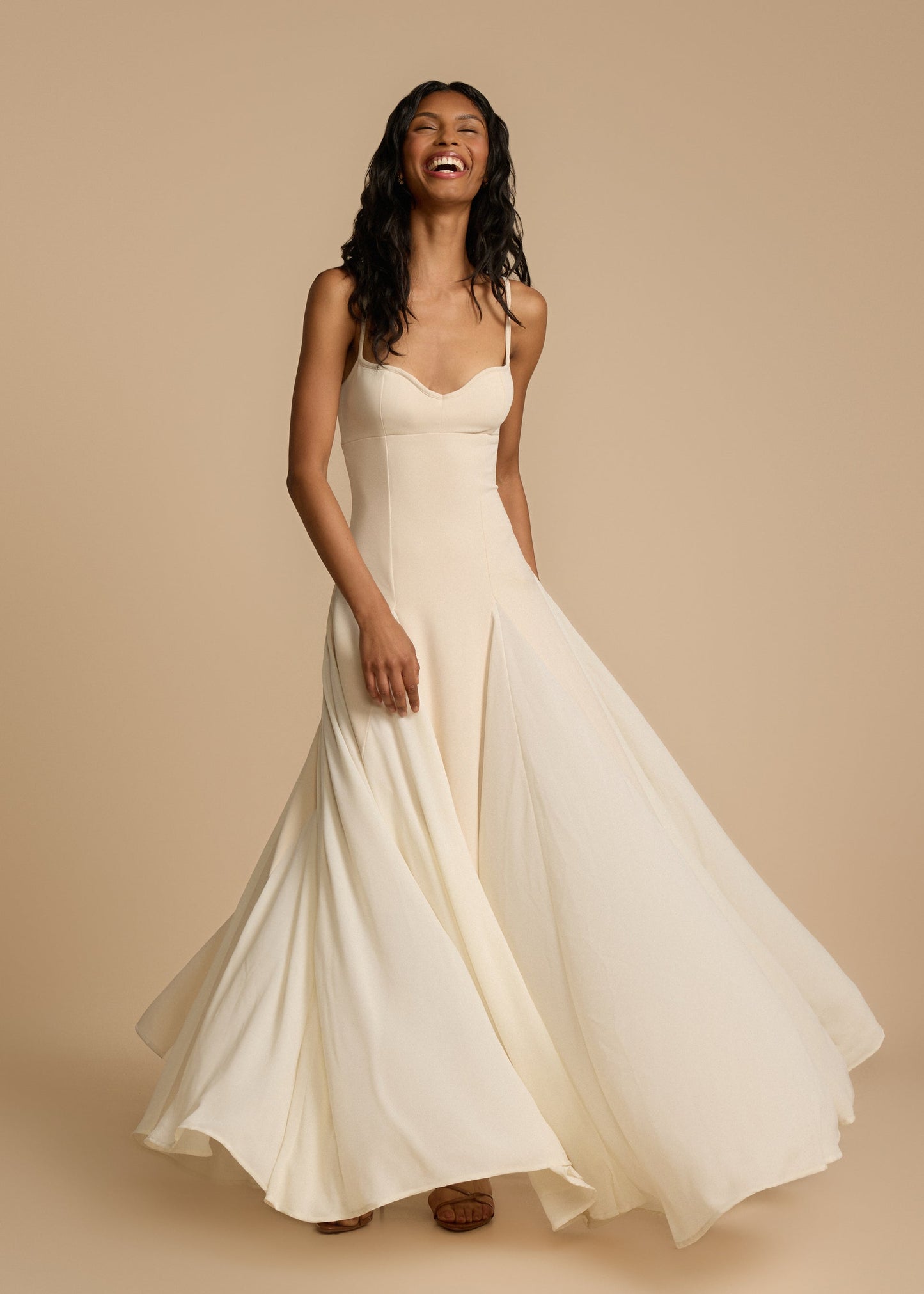Lienda | Vestido Largo con Tirantes