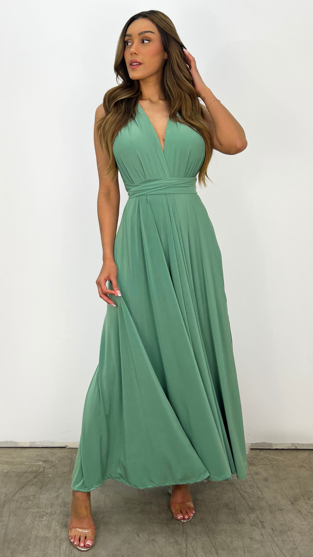Sarisha | Elegante Vestido Largo con Escote en V