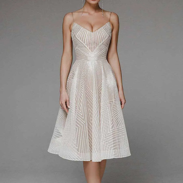 Raina | Vestido Elegante Sin Espalda