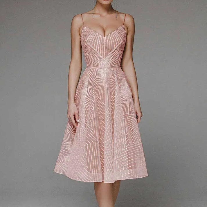 Raina | Vestido Elegante Sin Espalda