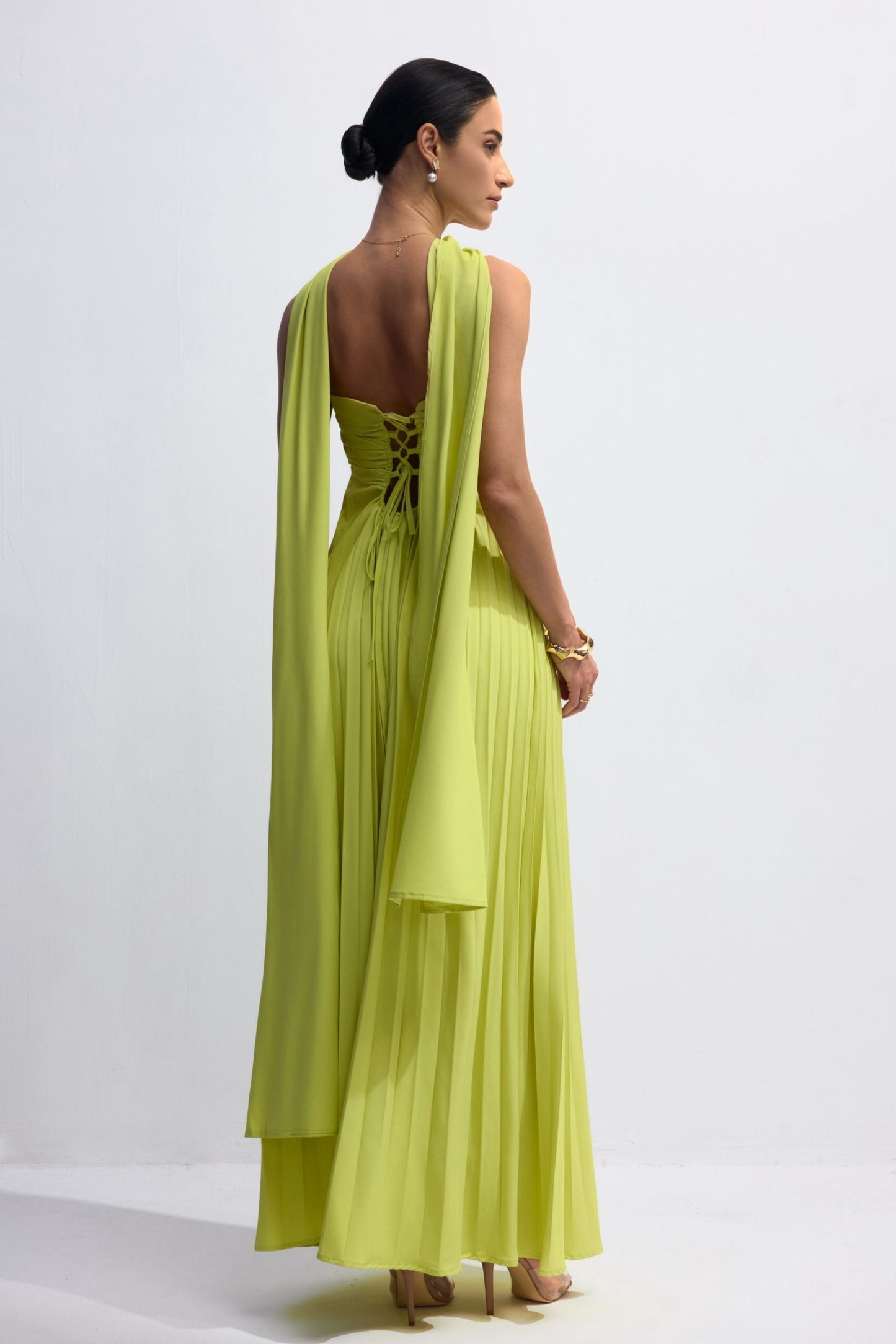 Willow | Vestido Largo Plisado con Bufanda