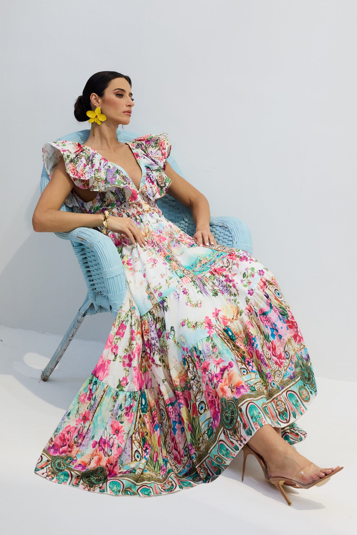 Whitney | Vestido con Cuello en V y Volantes en las Mangas