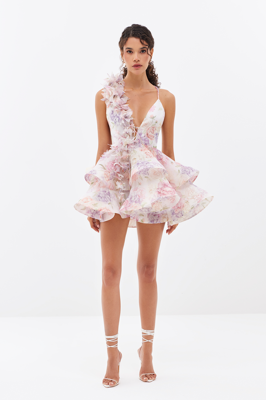 Zeliah | Minivestido de gasa con volantes y flores 3D
