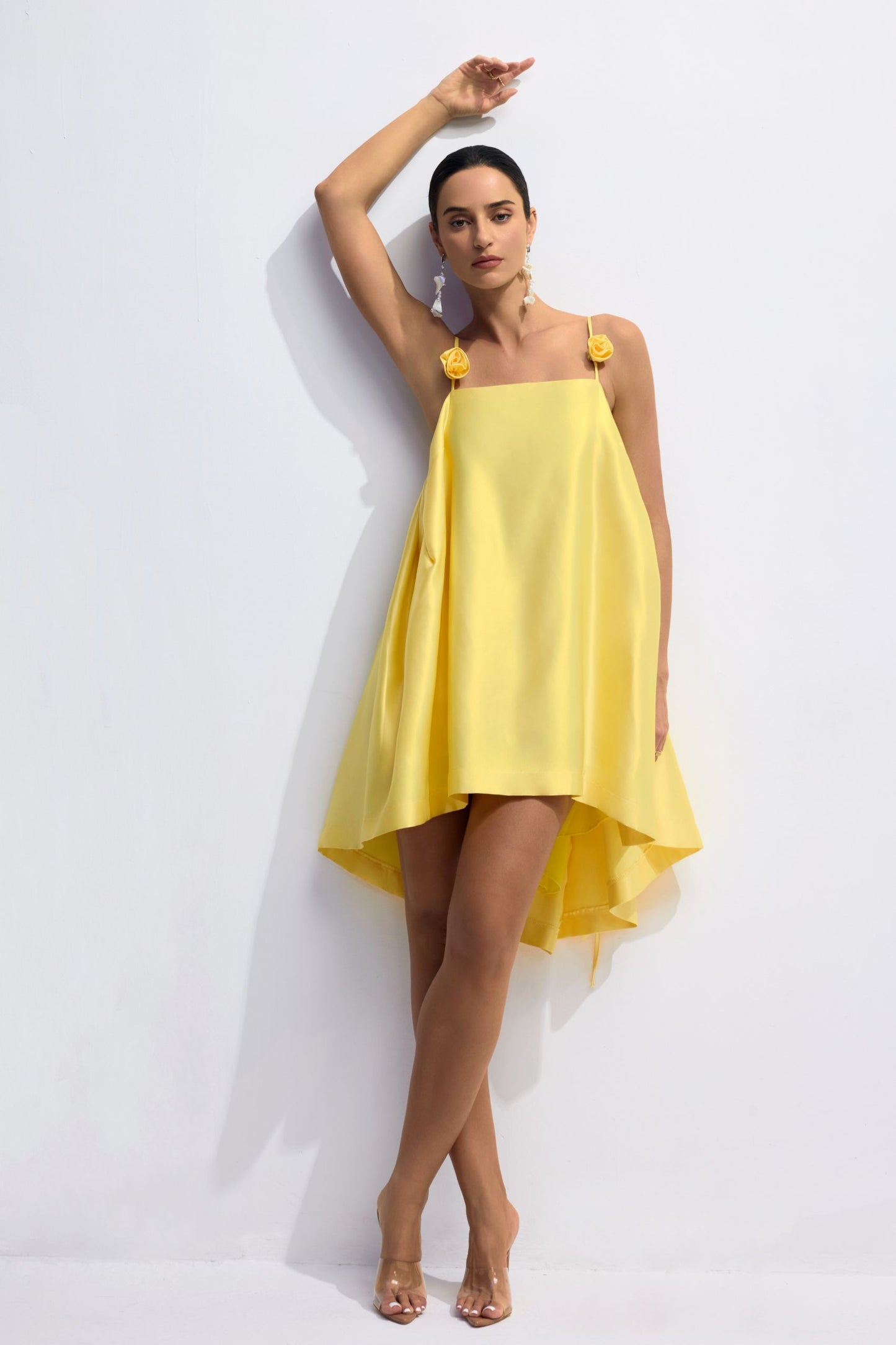 Xalena | Minivestido Amarillo con detalle de Rosas 3D