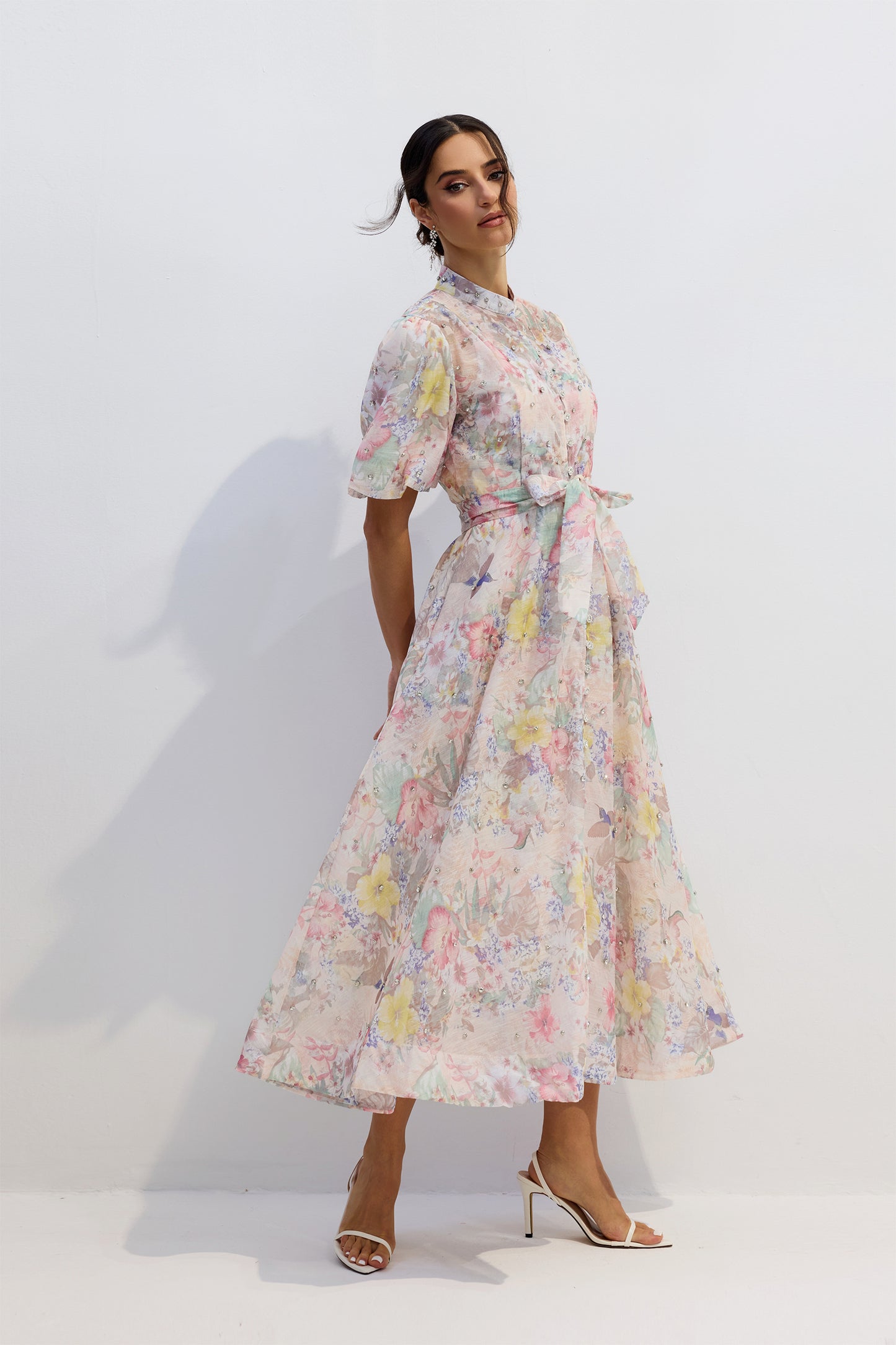 Wanda | Vestido Floral de Manga Abullonadas