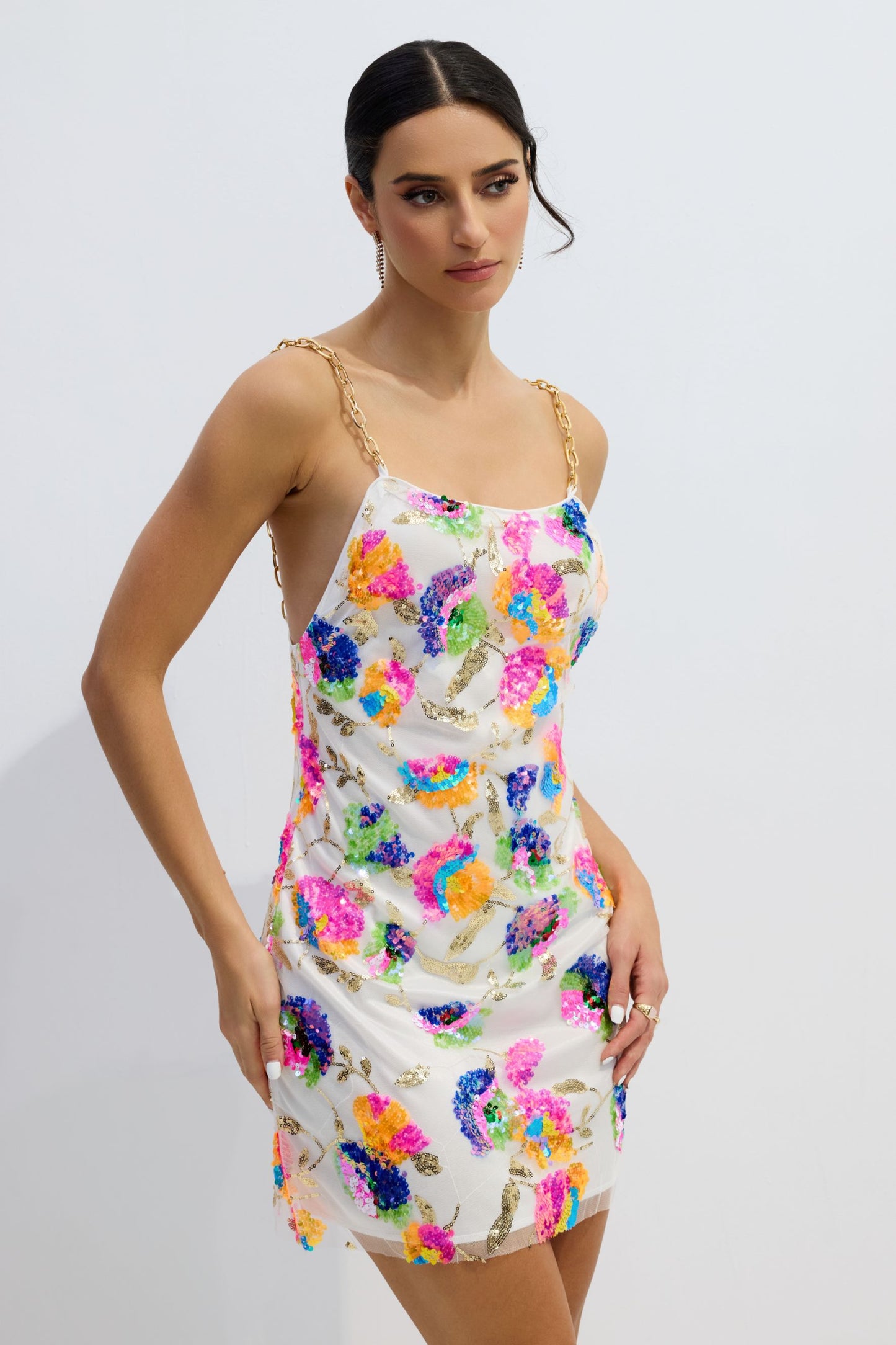 Xelly | Vestido Mini de flores Bordadas