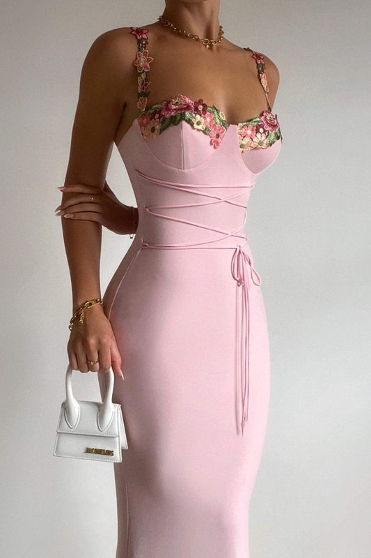 Wenda | Vestido Ceñido con Tirantes Florales