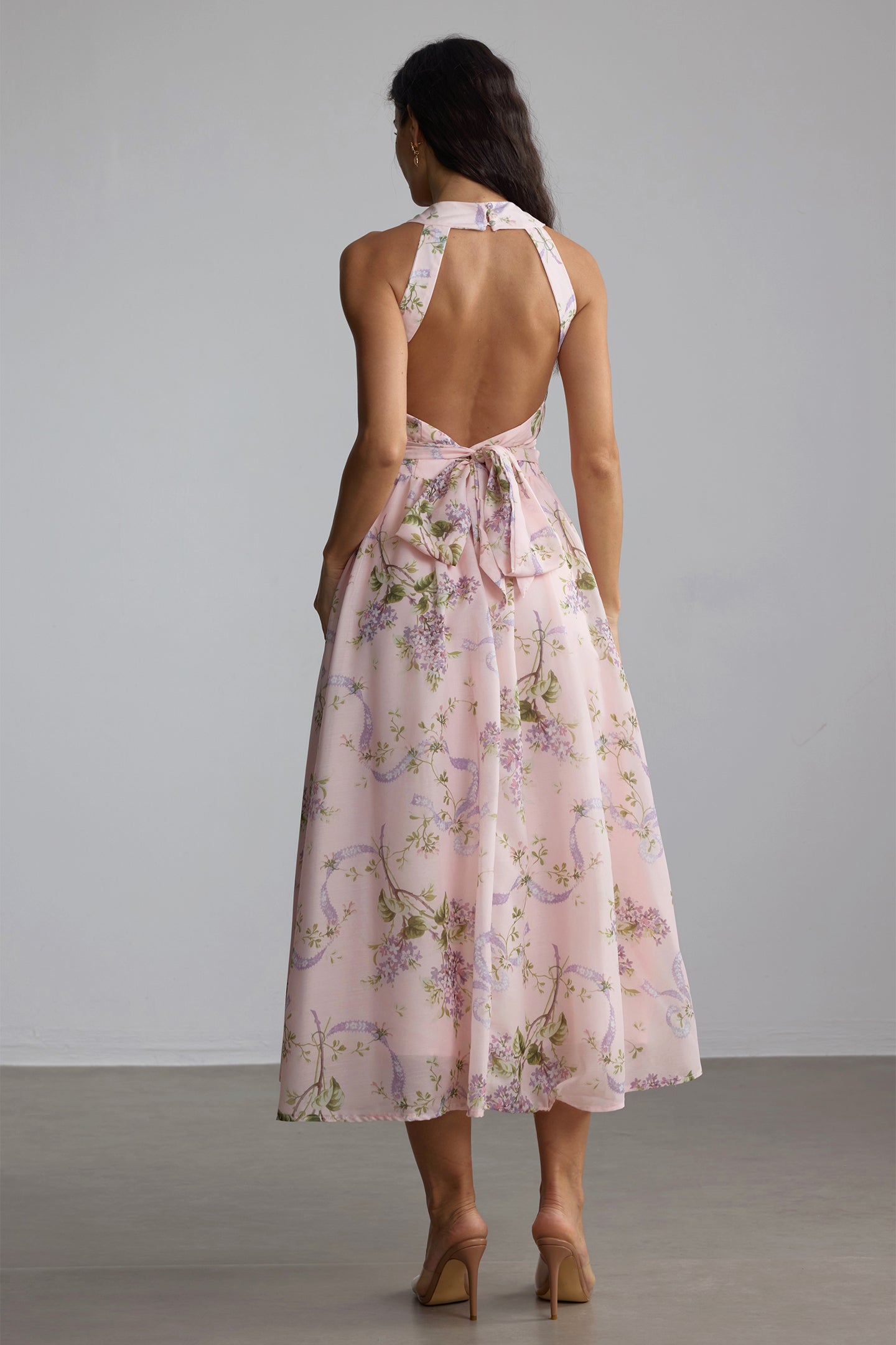 Winry | Vestido Floral con Espalda Descubierta