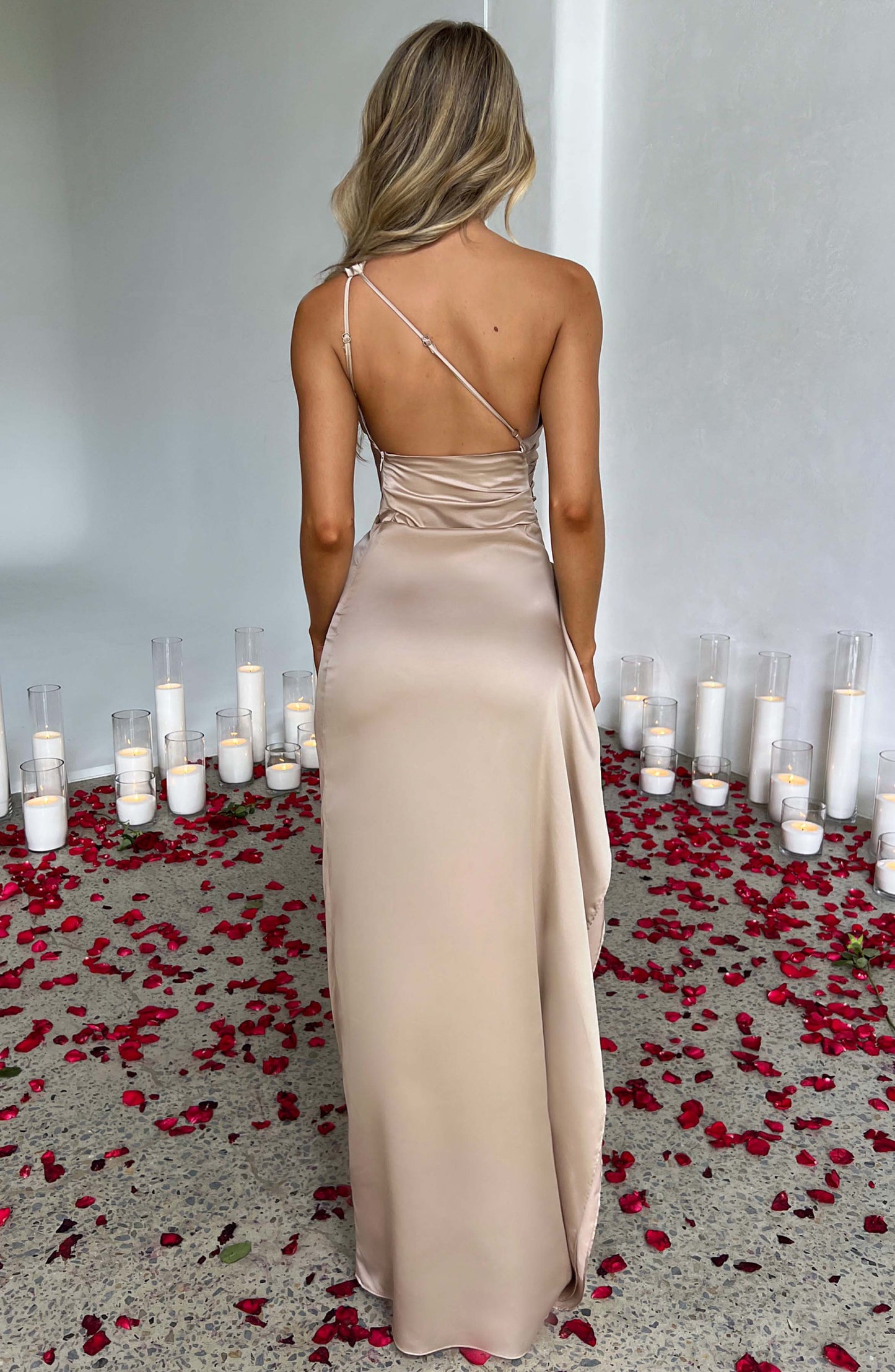 Ariela | Vestido Largo Elegante con Un Hombro