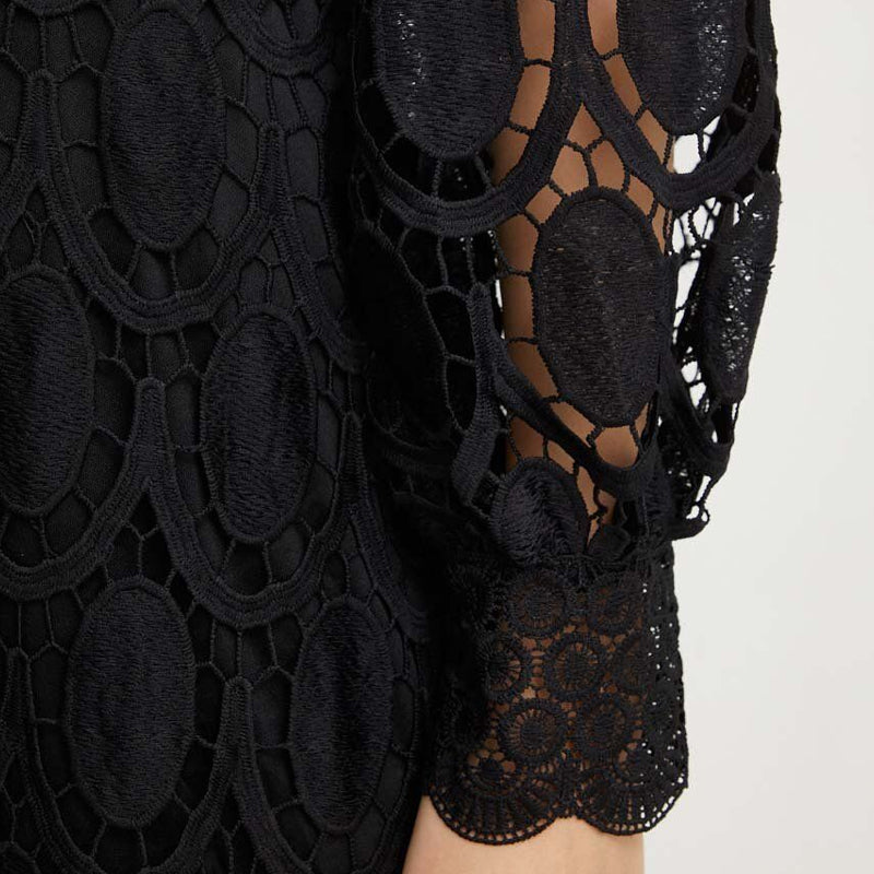 Nila | Vestido Largo de Encaje en Estilo Francés