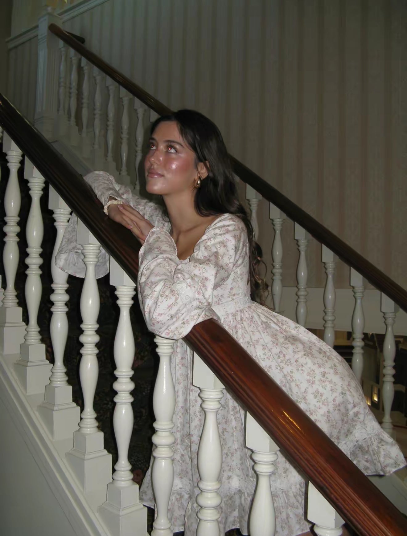 Moira | vestido corto coqueto con estampado floral