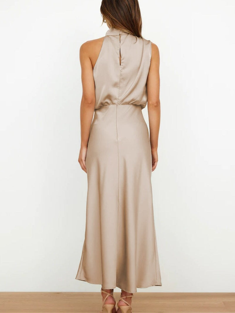 Kerensa | Elegante Vestido de Cuello Halter