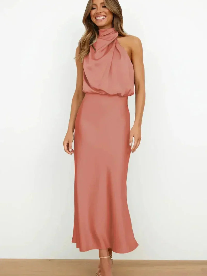 Kerensa | Elegante Vestido de Cuello Halter