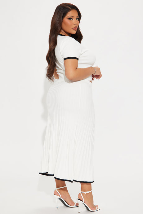 Gracelynn | Conjunto de Falda Midi y Camiseta