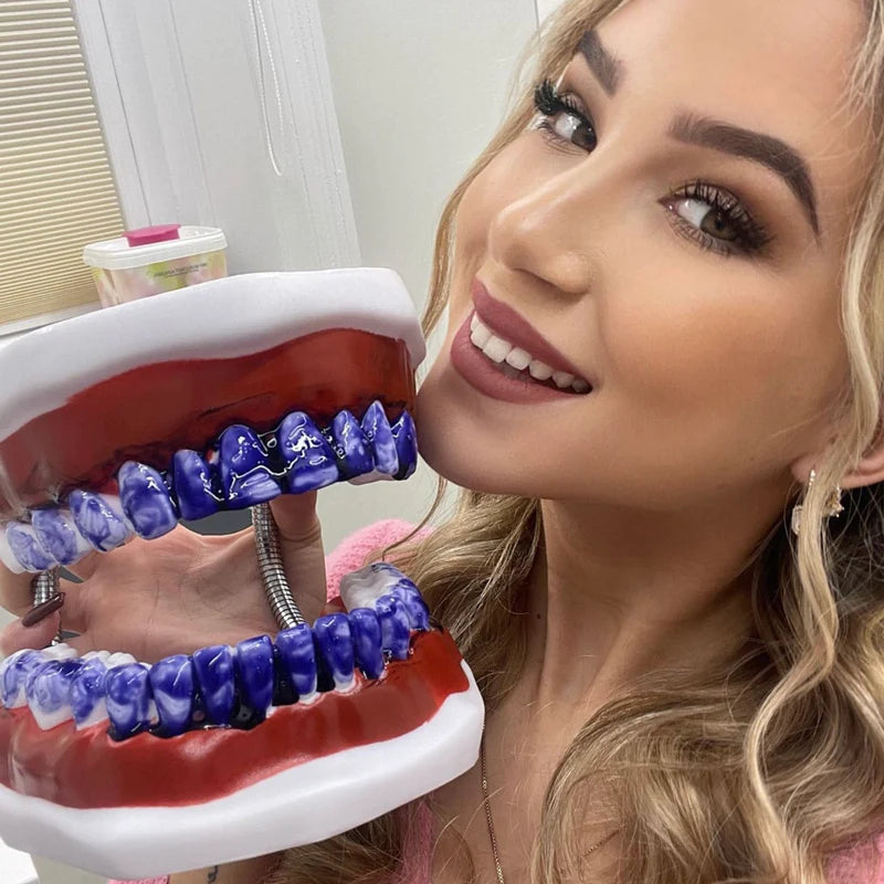 V34Colour™ |  Corrector Blanqueador Dental